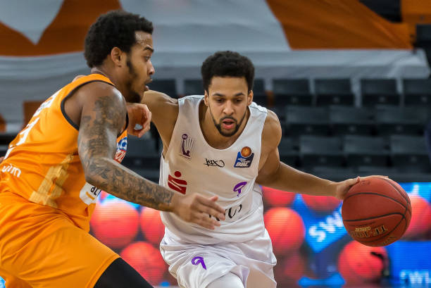 岁的阿卡拉 岁的阿卡拉